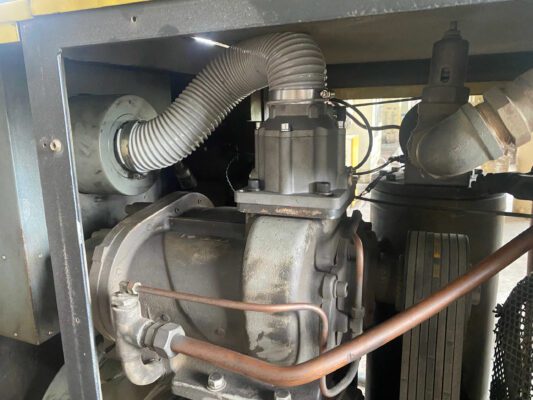 van hút máy nén khí trục vít